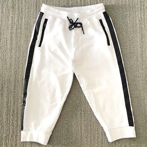 Kenneth Cole Men’s athletic 3/4 length sweatpant.